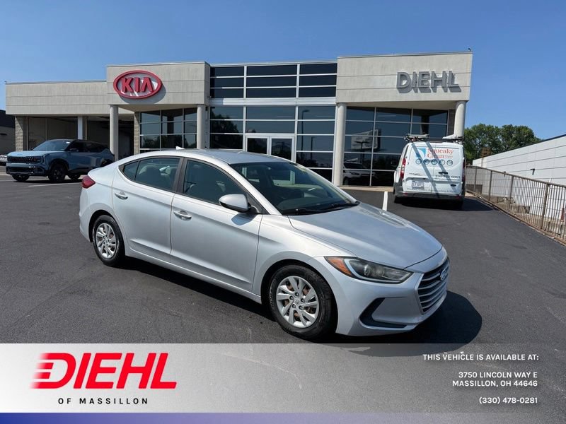 Used 2017 Hyundai Elantra SE w/ Cargo Package