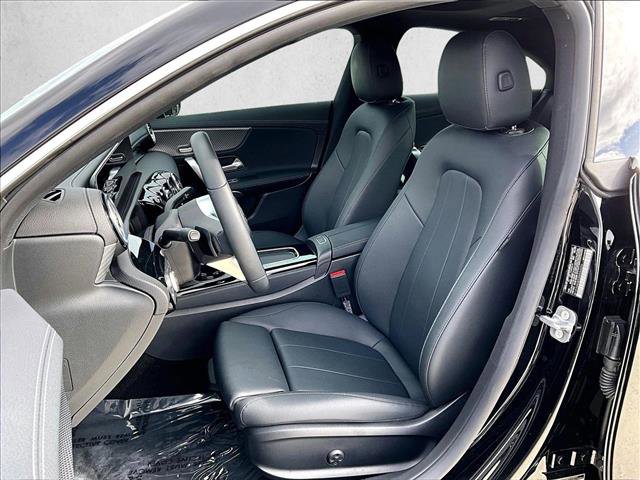Used 2025 Mercedes-Benz CLA 250 image 27
