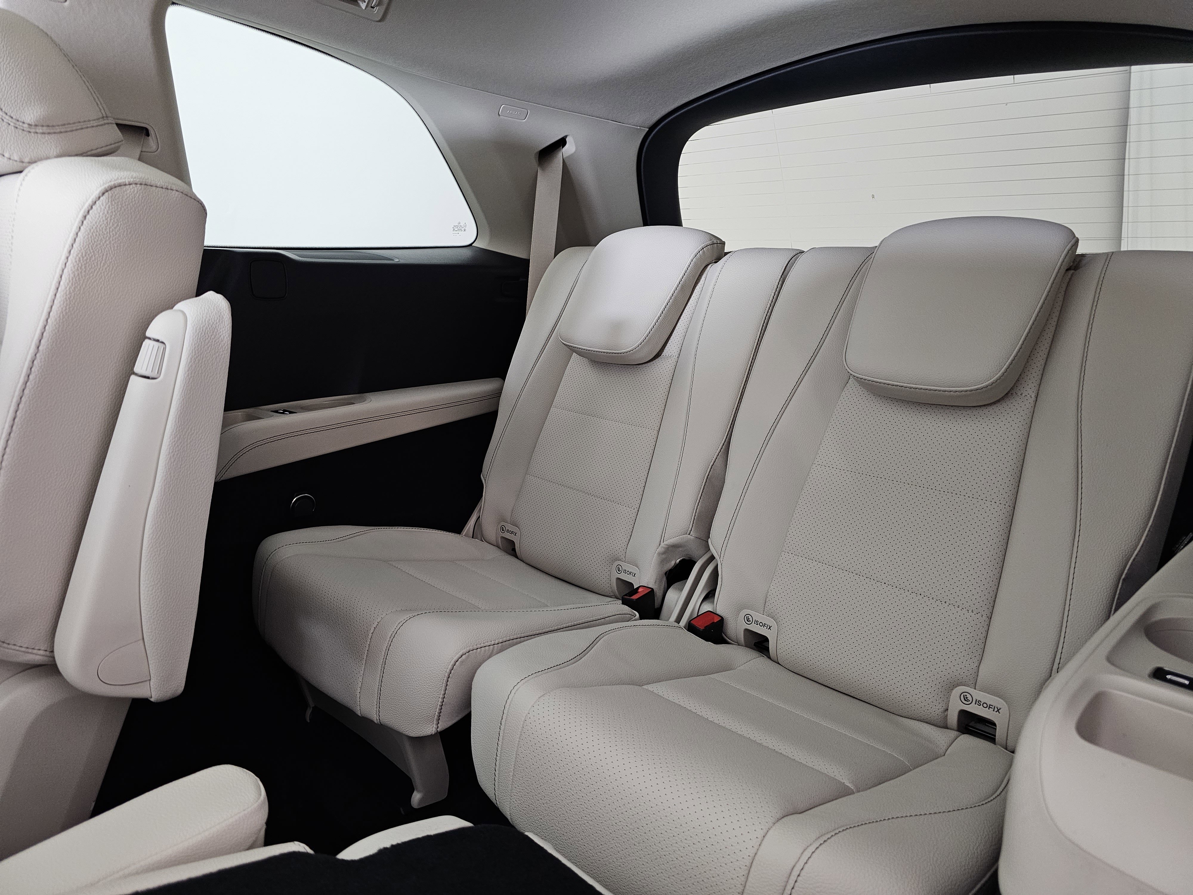 New 2026 Mercedes-Benz GLS 450 4MATIC image 25