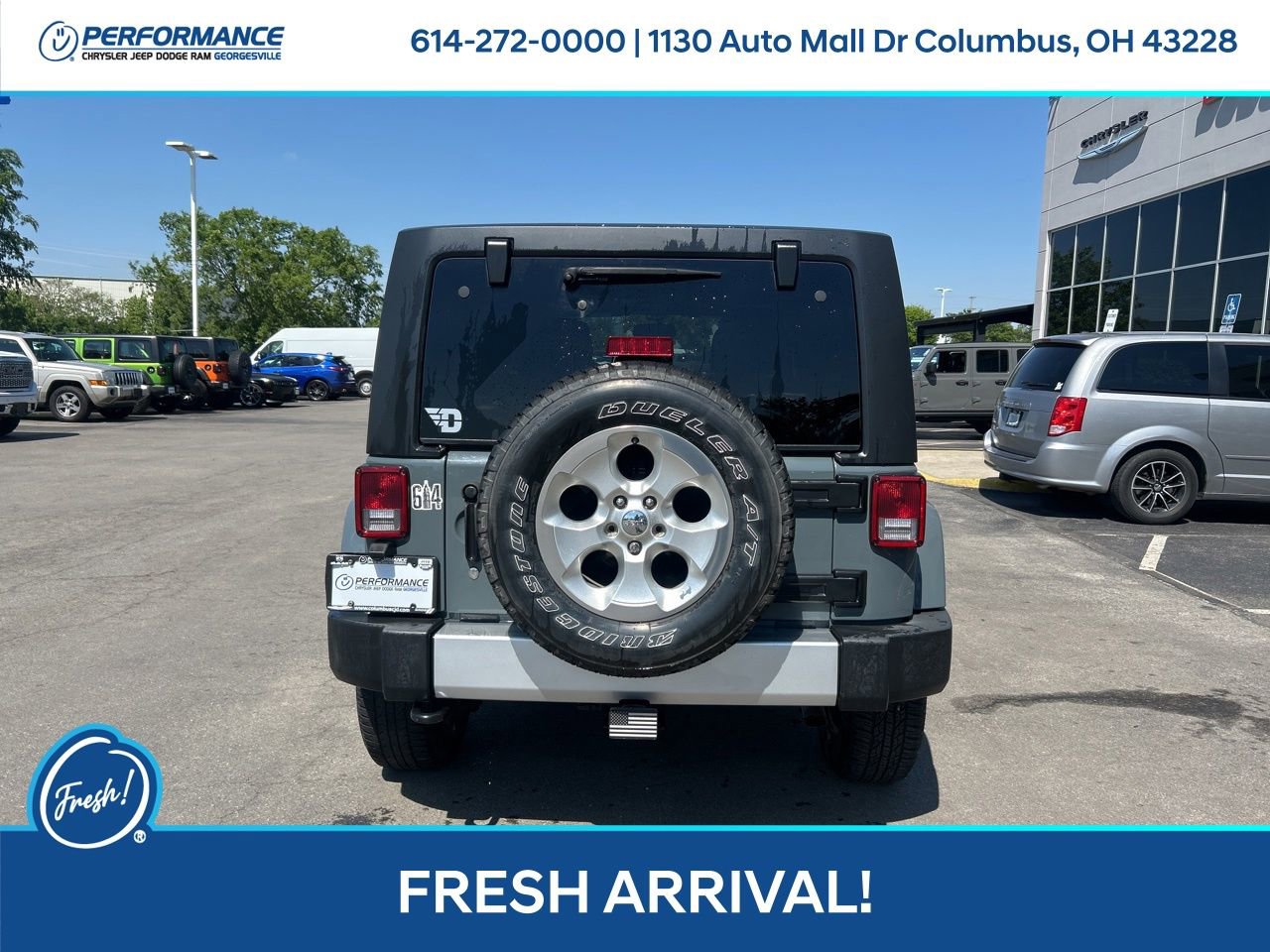 Used 2015 Jeep Wrangler Unlimited Sahara w/ Connectivity Group AWD/4WD image 5