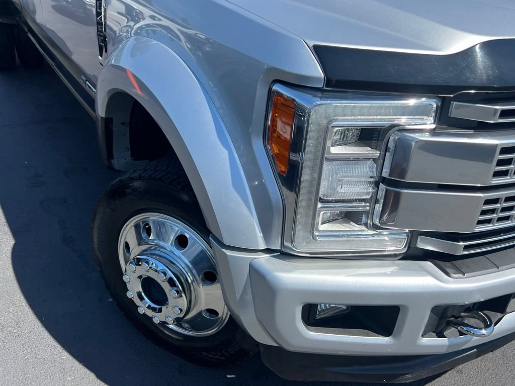 Used 2019 Ford F450 Platinum w/ Platinum Ultimate Package AWD/4WD image 2