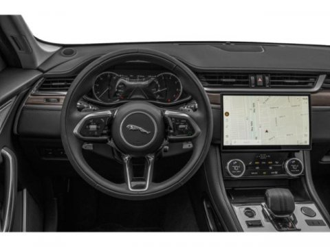 Used 2023 Jaguar F-PACE SVR image 7