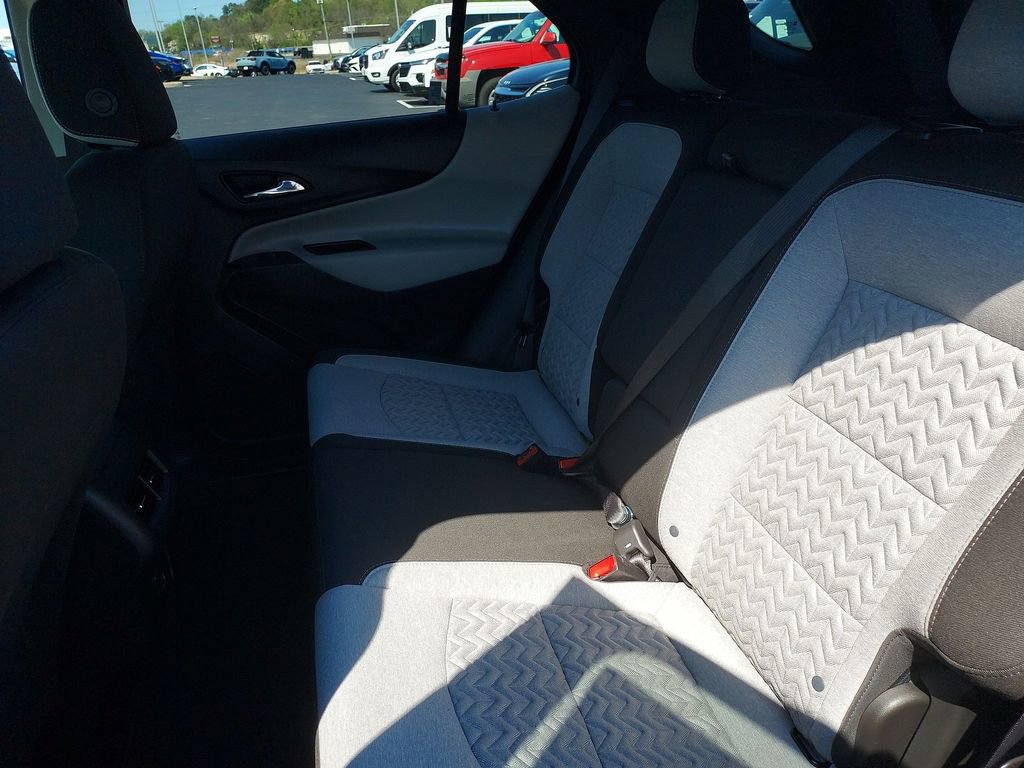 Used 2024 Chevrolet Equinox LS w/ LS Convenience Package image 27