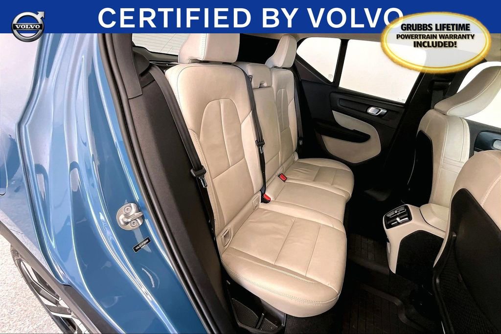 Used 2023 Volvo XC40 B5 Ultimate w/ Protection Package Premier image 36