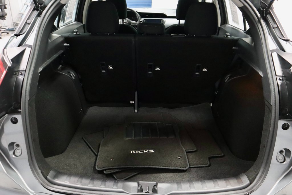 Certified 2024 Nissan Kicks SV image 18