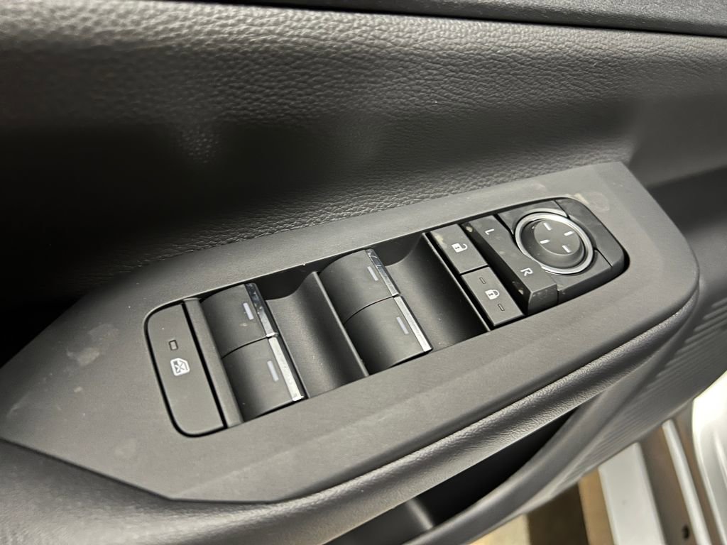 New 2026 Toyota Prius Plug-In Hybrid image 35