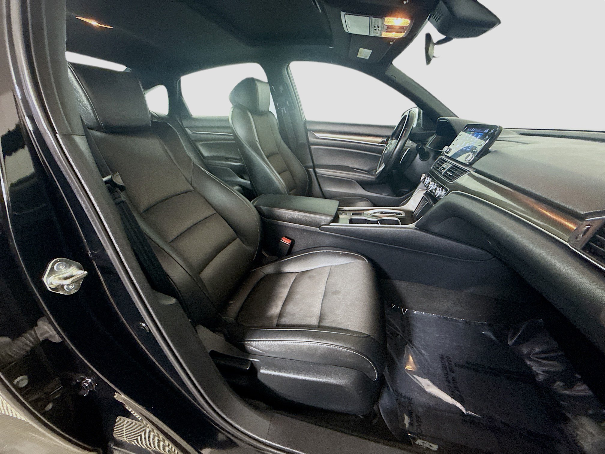 Used 2020 Honda Accord Sport image 29