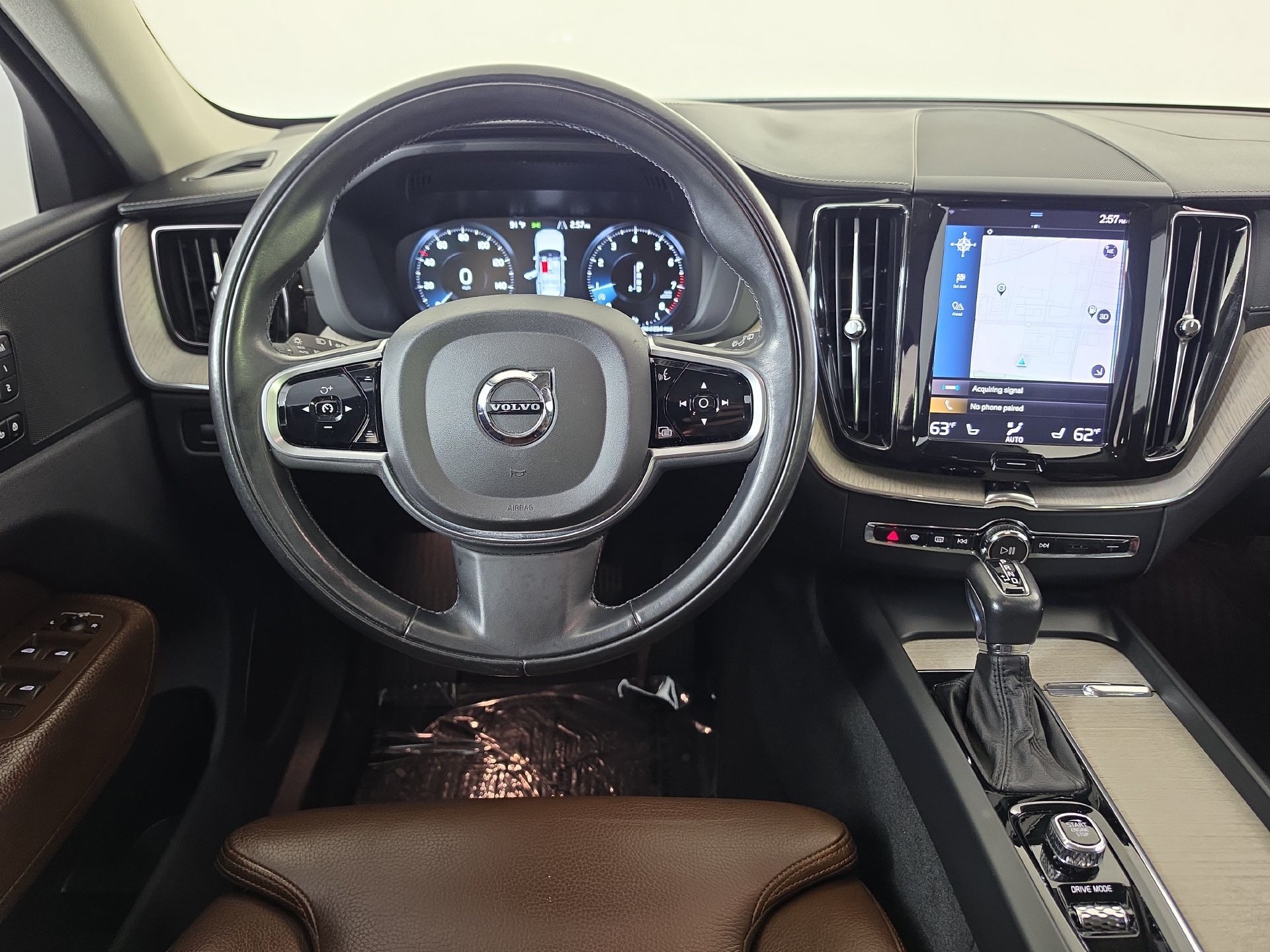 Used 2018 Volvo XC60 T6 Inscription w/ Convenience Package AWD/4WD image 24