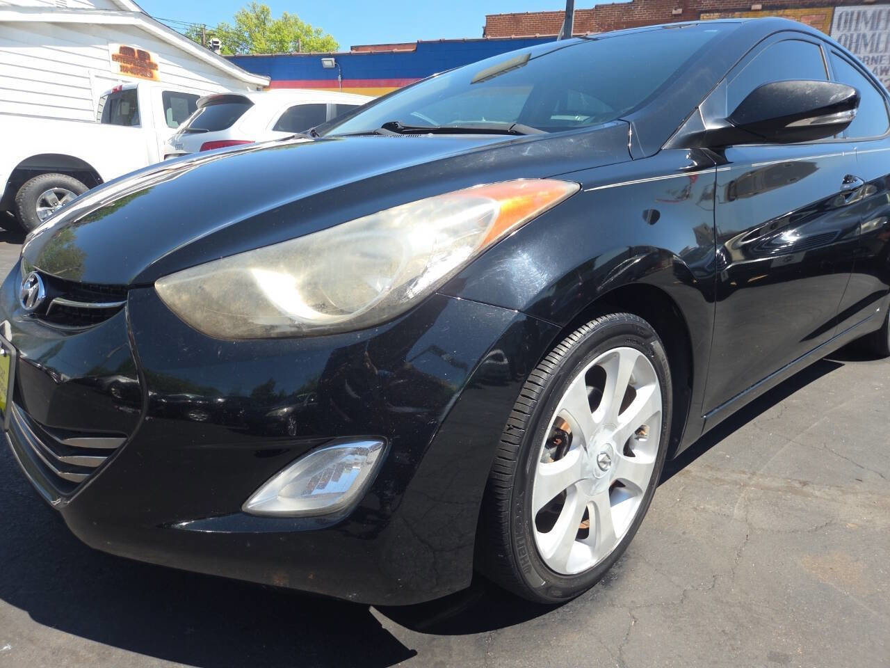 Used 2013 Hyundai Elantra Limited FWD image 1