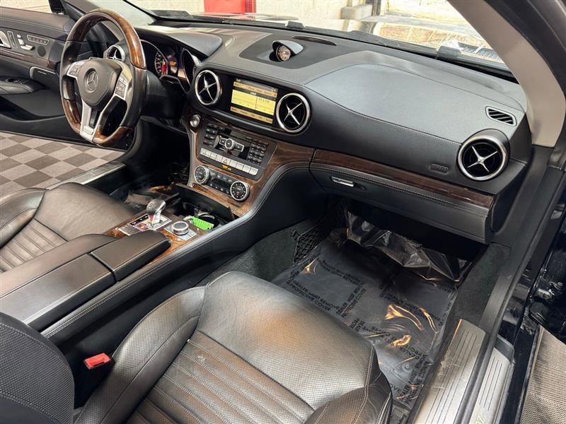 Used 2013 Mercedes-Benz SL 550 w/ Premium Pkg image 12