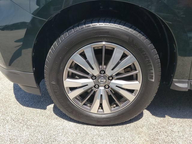 Used 2018 Nissan Pathfinder SV w/ SV Tech Package AWD/4WD image 8
