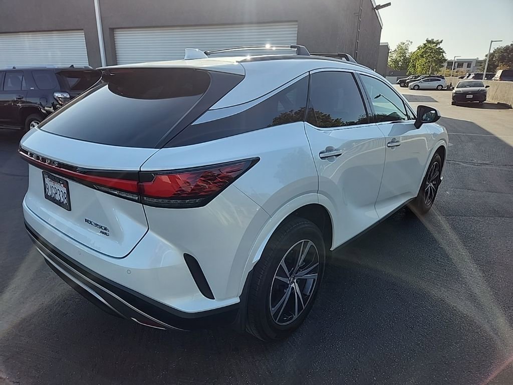 Used 2023 Lexus RX 350h w/ Cold Area Package AWD/4WD image 5