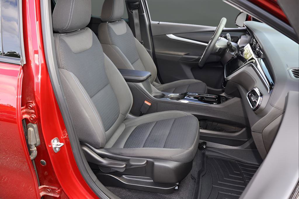 Used 2023 Chevrolet Bolt EUV LT w/ Driver Confidence Package FWD image 21