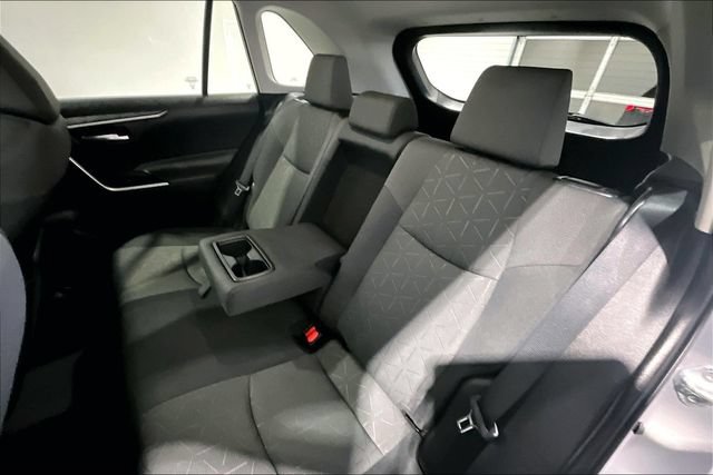 Used 2022 Toyota RAV4 XLE w/ Convenience Package AWD/4WD image 29