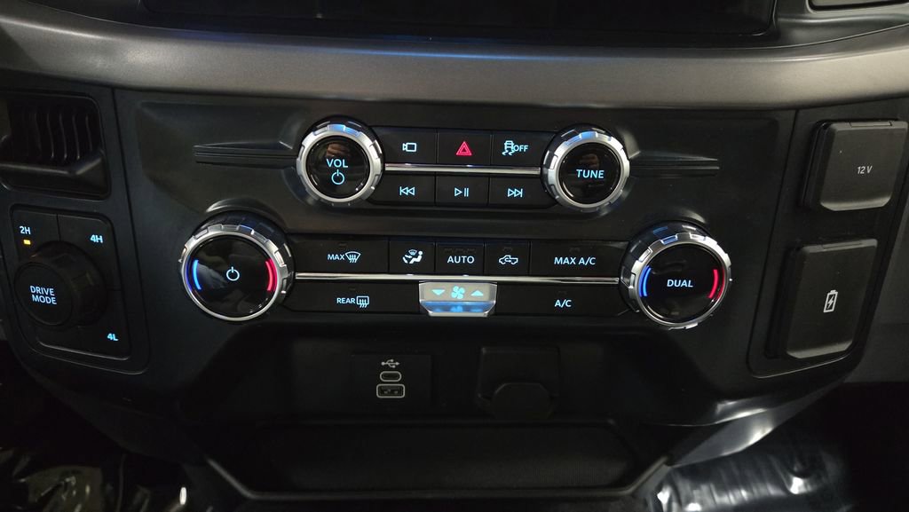 Used 2025 Ford F150 XLT w/ Equipment Group 301A Standard AWD/4WD image 15