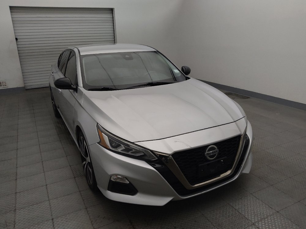 Used 2021 Nissan Altima 2.5 SR FWD image 14