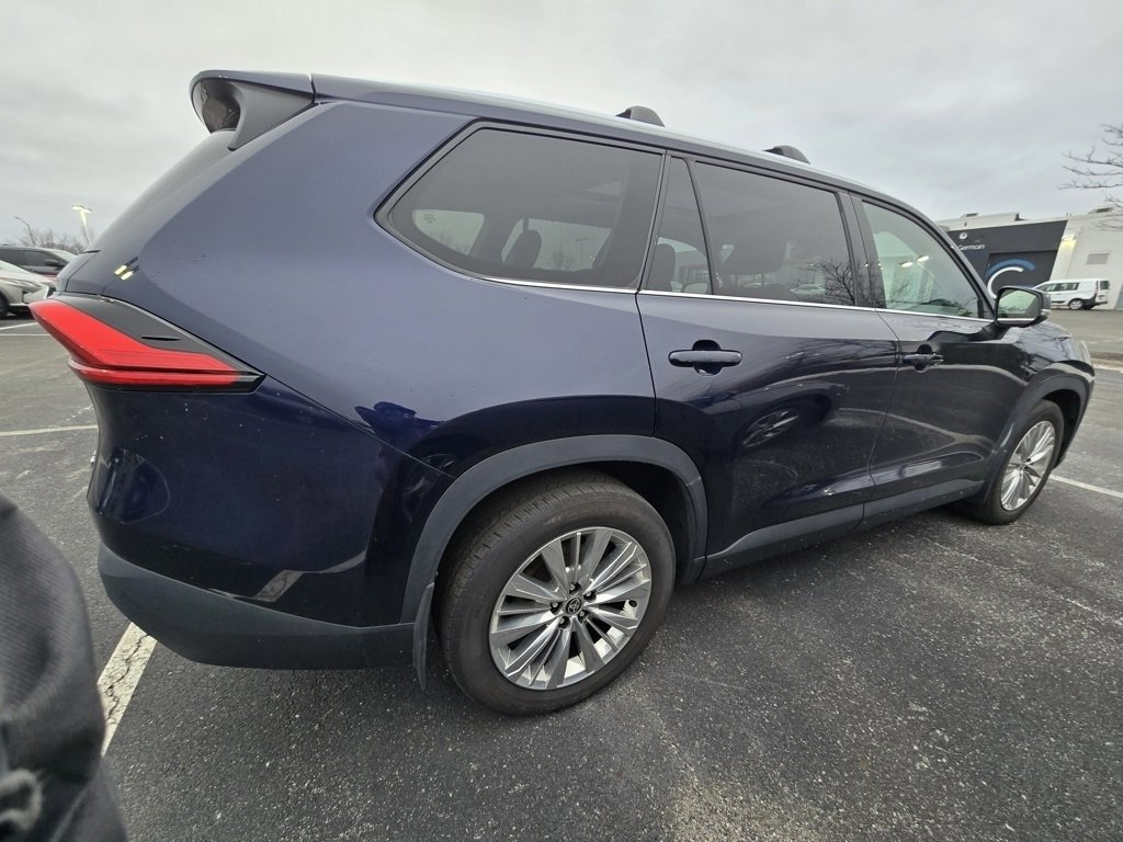 Used 2024 Toyota Grand Highlander Platinum image 8