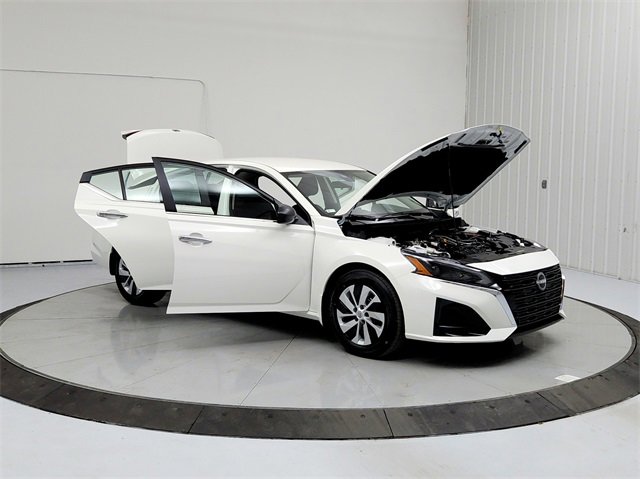 New 2025 Nissan Altima 2.5 S image 9