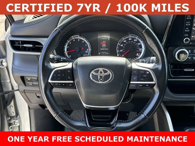 Used 2021 Toyota Highlander LE AWD/4WD image 18