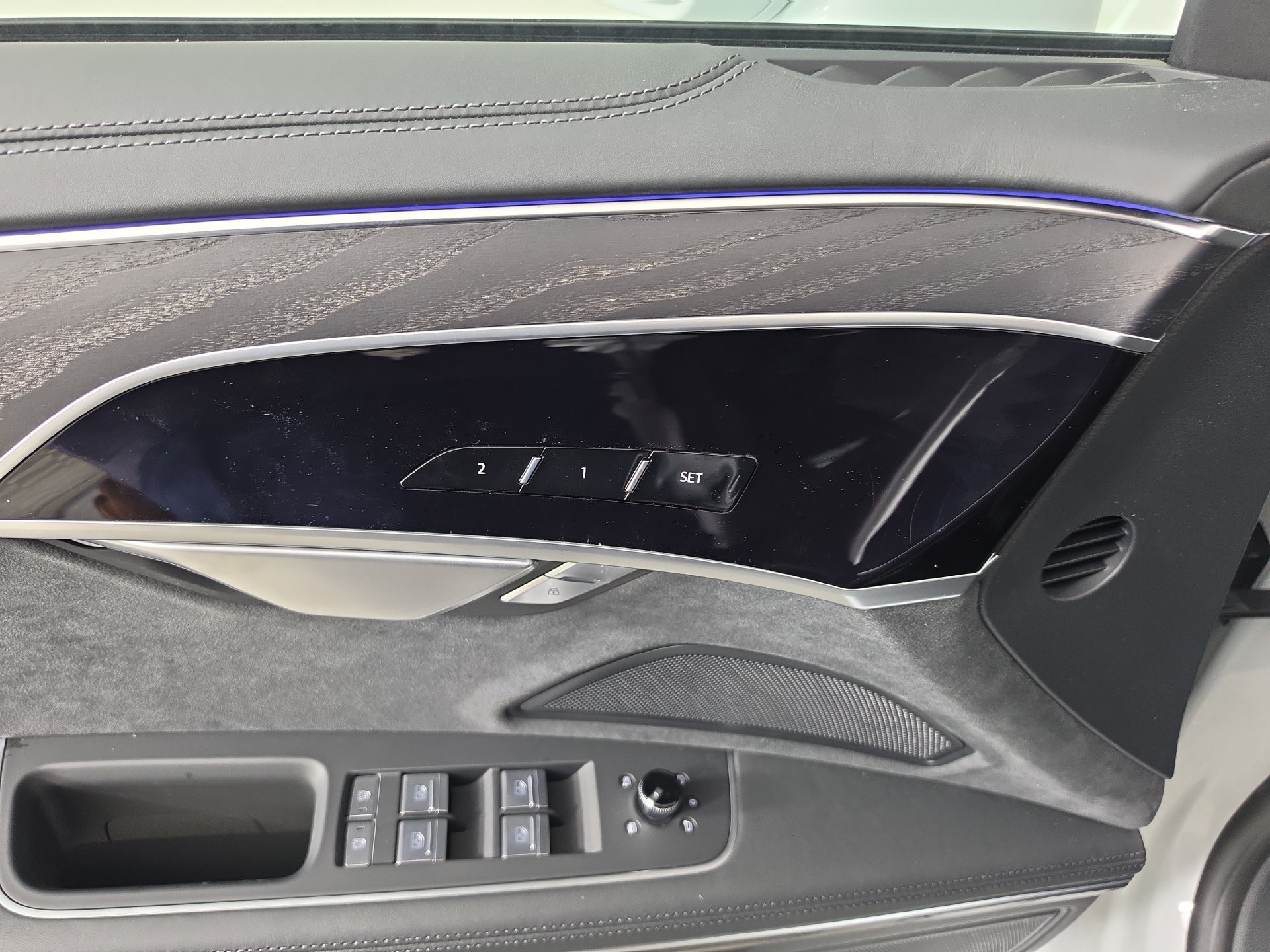 New 2026 Audi A8 L 3.0T AWD/4WD image 18