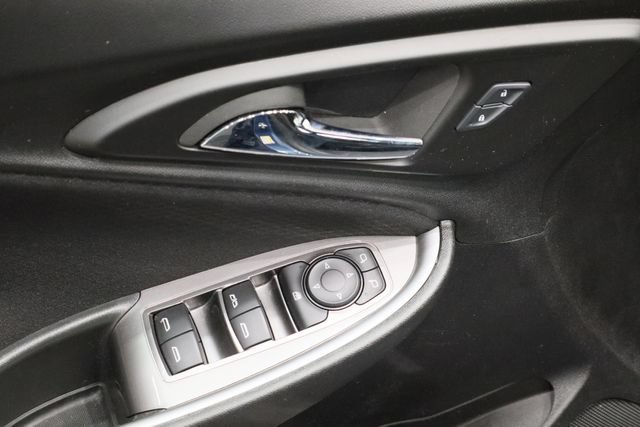 Used 2024 Chevrolet Malibu LT FWD image 19