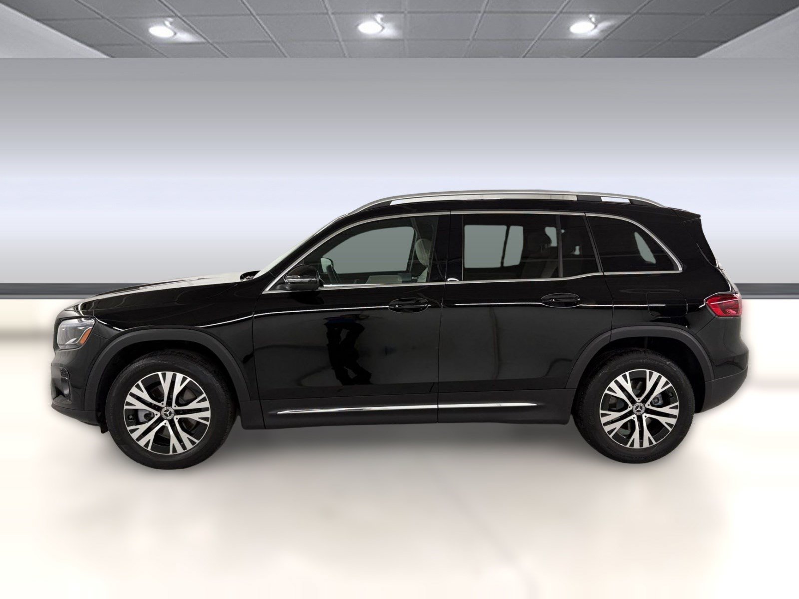 Certified 2026 Mercedes-Benz GLB 250 image 2
