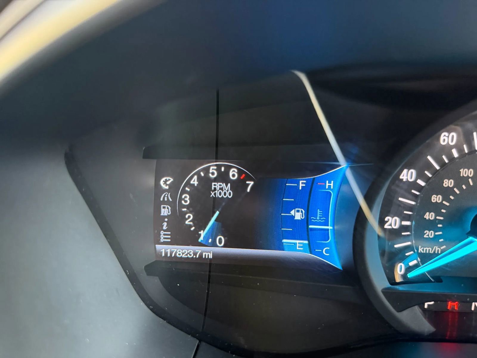 Used 2014 Ford Fusion SE FWD image 14