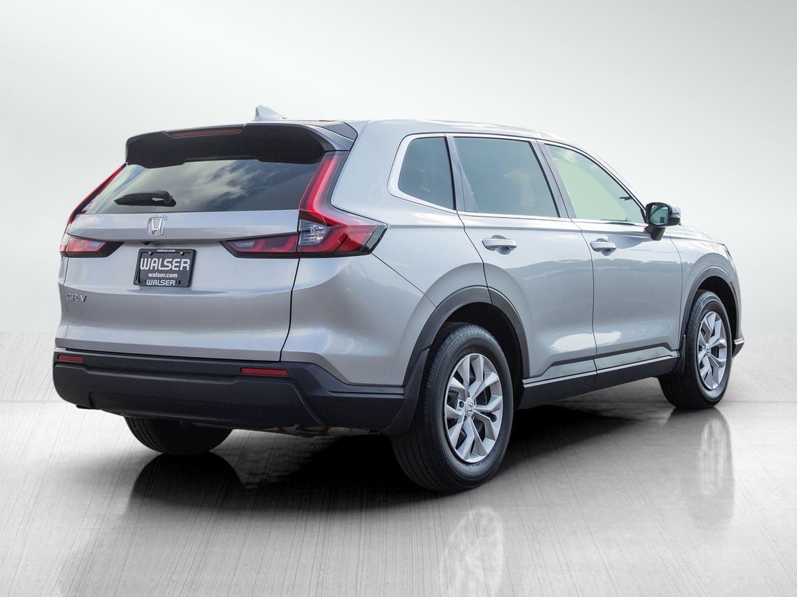 Used 2025 Honda CR-V LX image 5