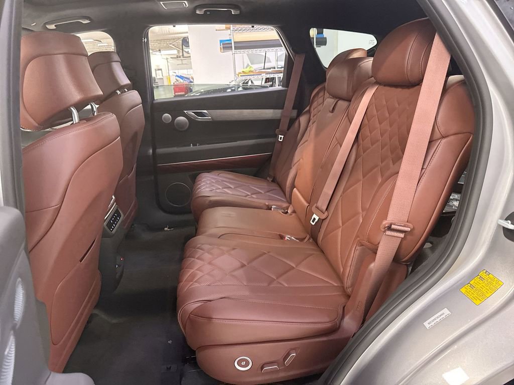 New 2025 Genesis GV80 3.5T Prestige image 24