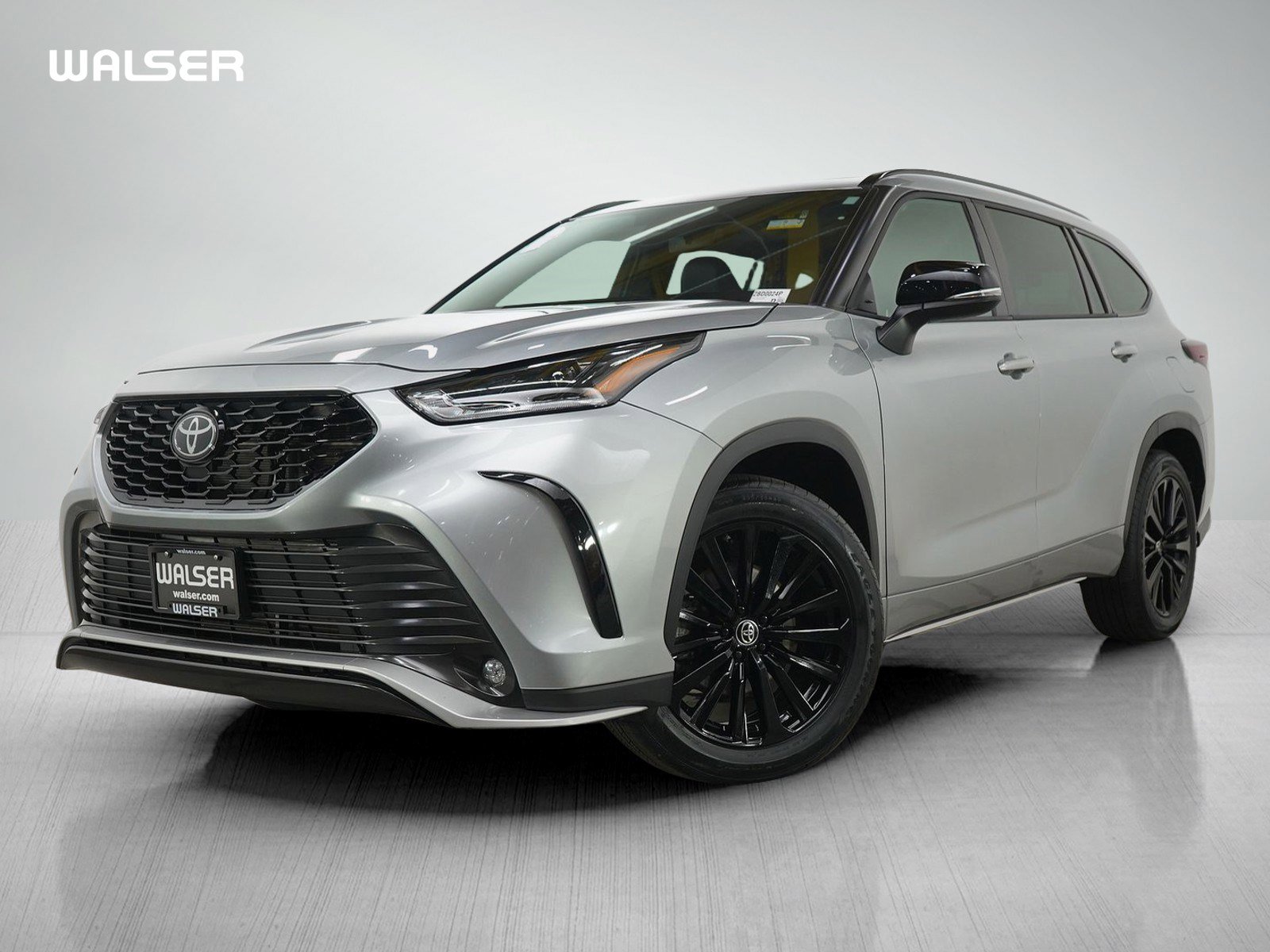 Used 2025 Toyota Highlander XSE AWD/4WD image 1