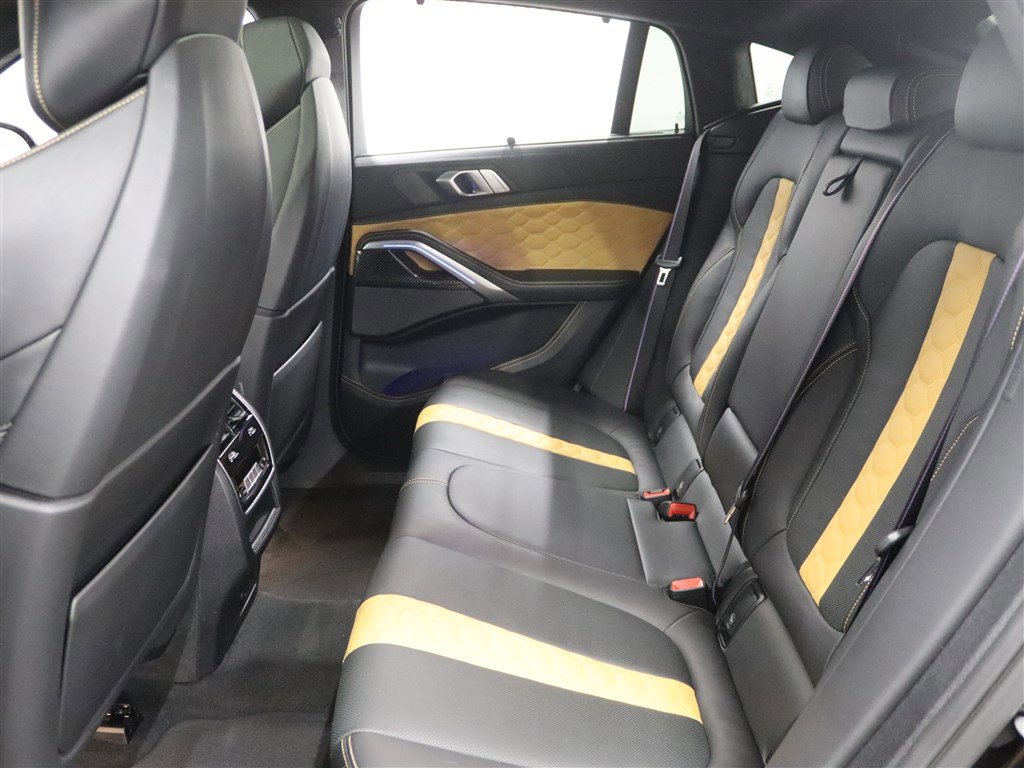 Used 2022 BMW X6 M w/ Competition Package image 15