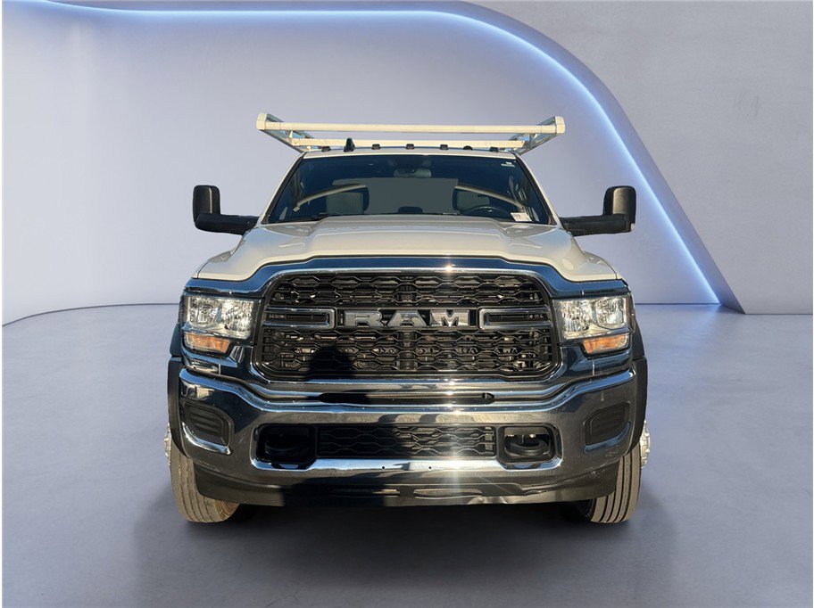 Used 2021 RAM 5500 Tradesman w/ Chrome Appearance Group image 2