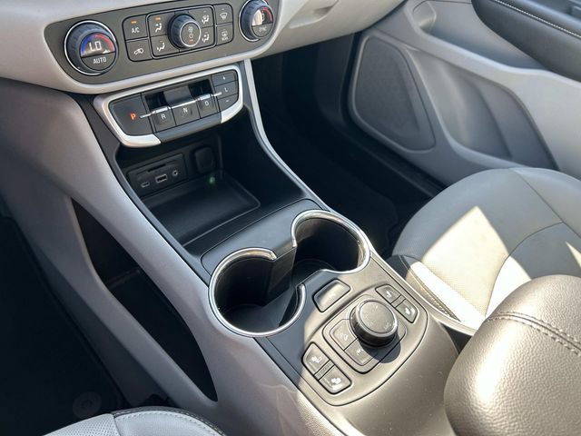 Used 2023 GMC Terrain SLT w/ Tech Package AWD/4WD image 29