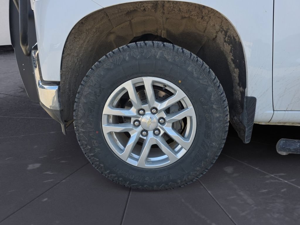 Used 2020 Chevrolet Silverado 1500 LT w/ All-Star Edition AWD/4WD image 14