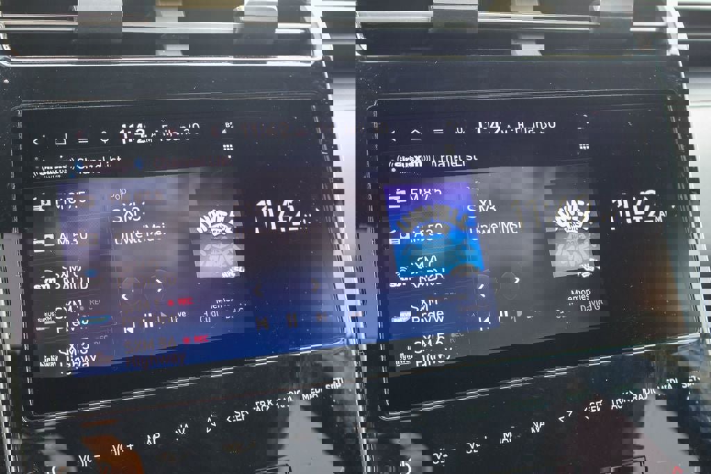 Used 2023 Hyundai Santa Cruz SEL Premium image 4