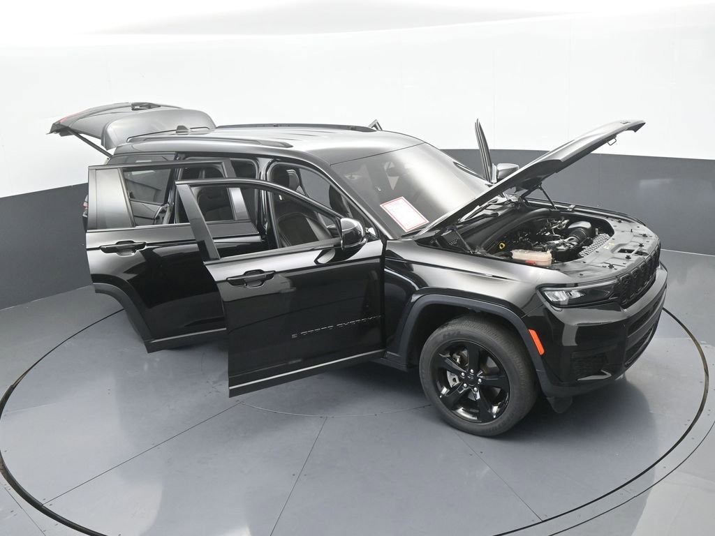 Used 2023 Jeep Grand Cherokee L Laredo image 67