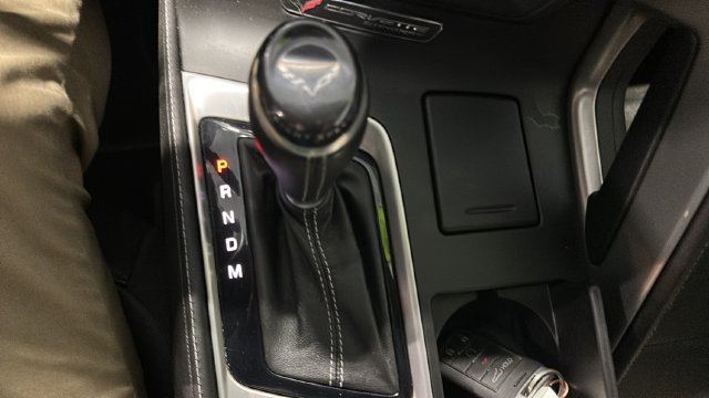 Used 2019 Chevrolet Corvette Stingray Coupe w/ 1LT RWD image 19