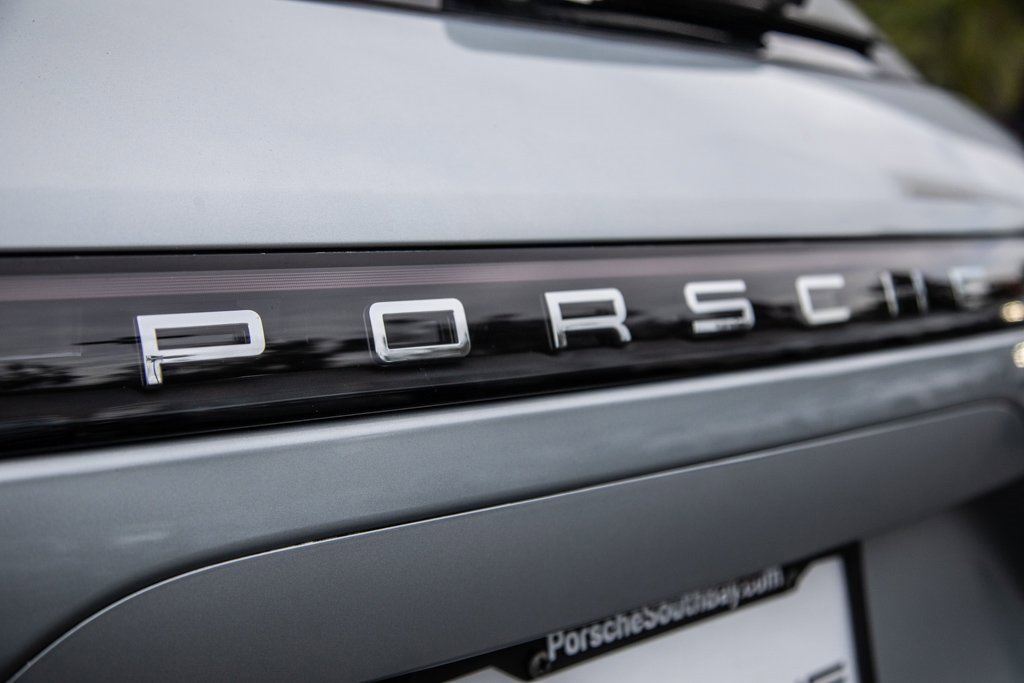 Certified 2023 Porsche Cayenne image 24