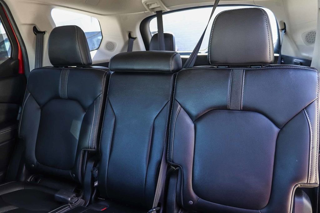 Used 2024 Honda Pilot Touring image 19