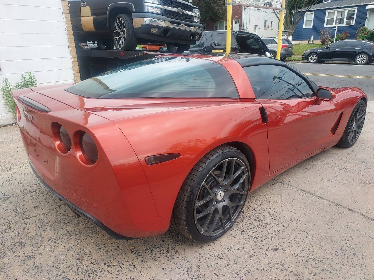 Used 2005 Chevrolet Corvette Coupe w/ Preferred Equipment Group RWD image 9