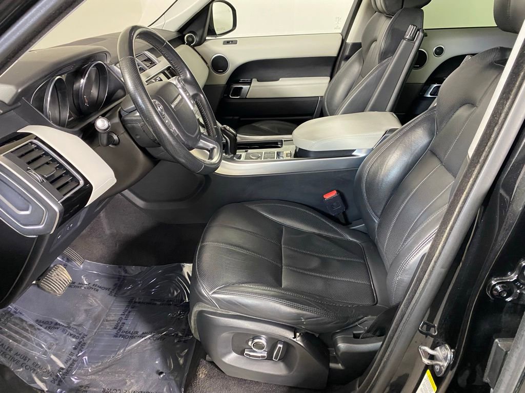 Used 2016 Land Rover Range Rover Sport HSE image 11