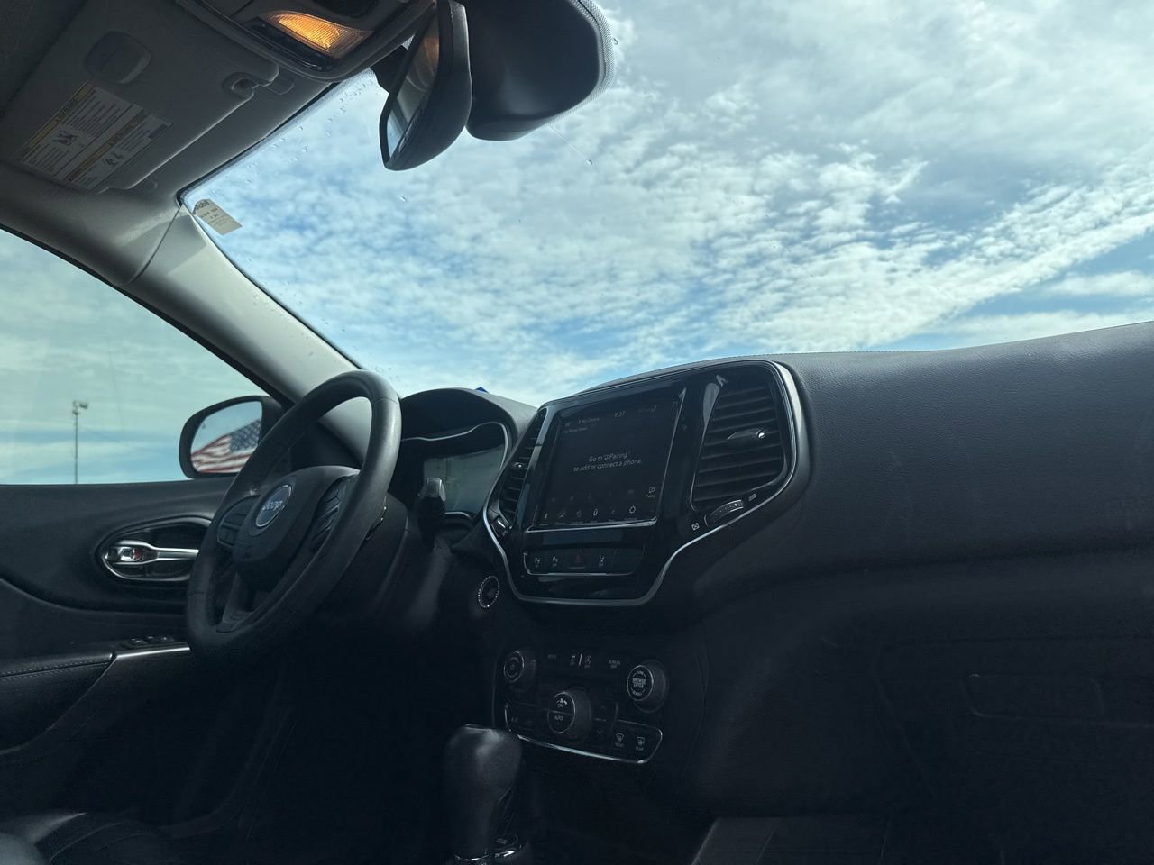 Used 2022 Jeep Cherokee Limited w/ Elite Package AWD/4WD image 25
