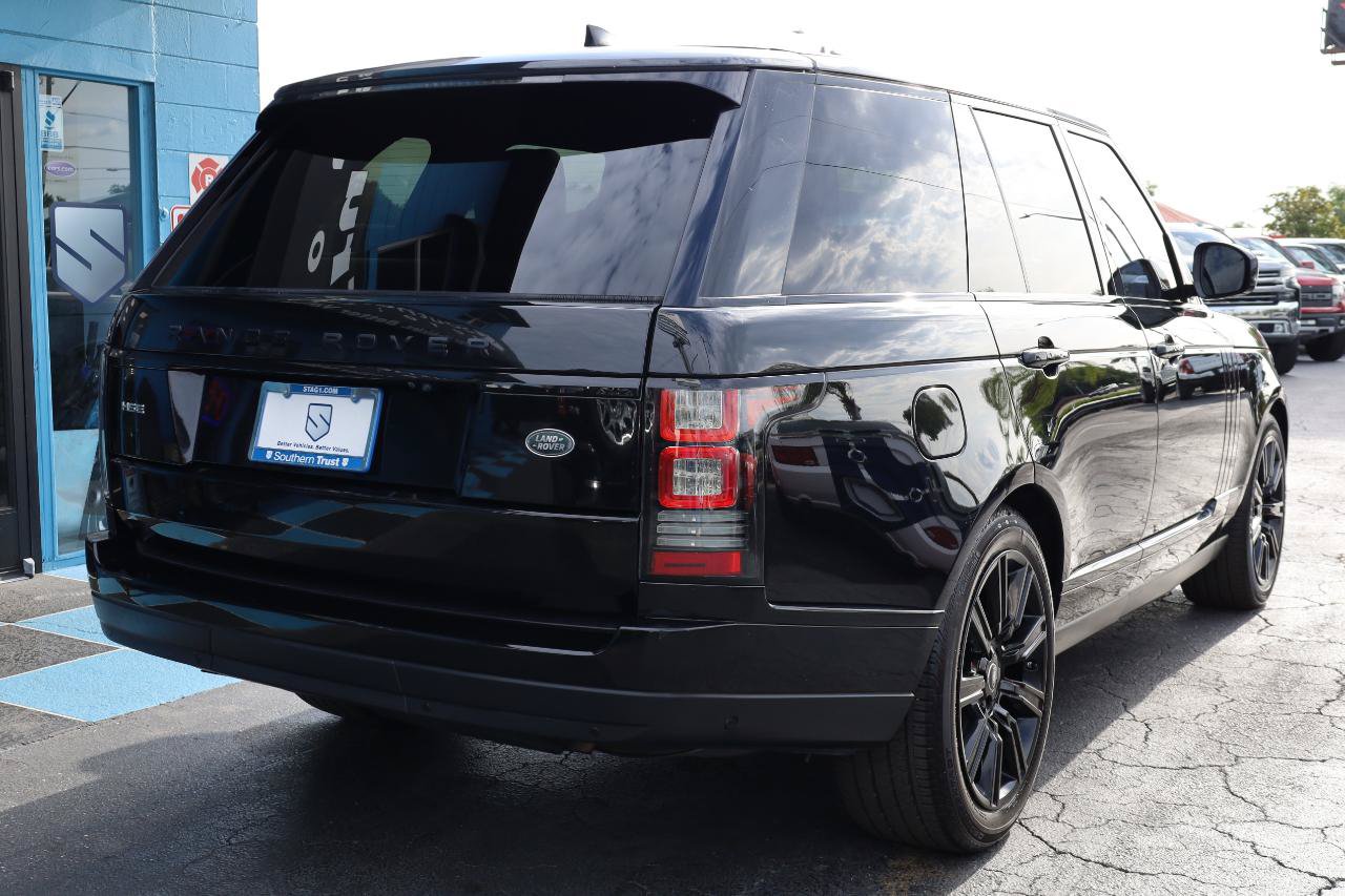 Used 2017 Land Rover Range Rover HSE AWD/4WD image 4