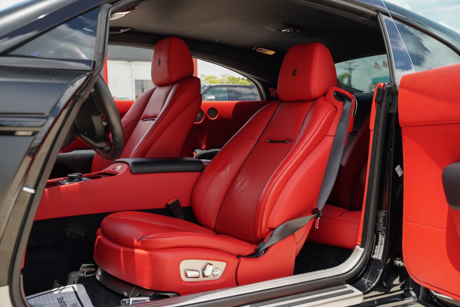 Used 2020 Rolls-Royce Wraith RWD image 19