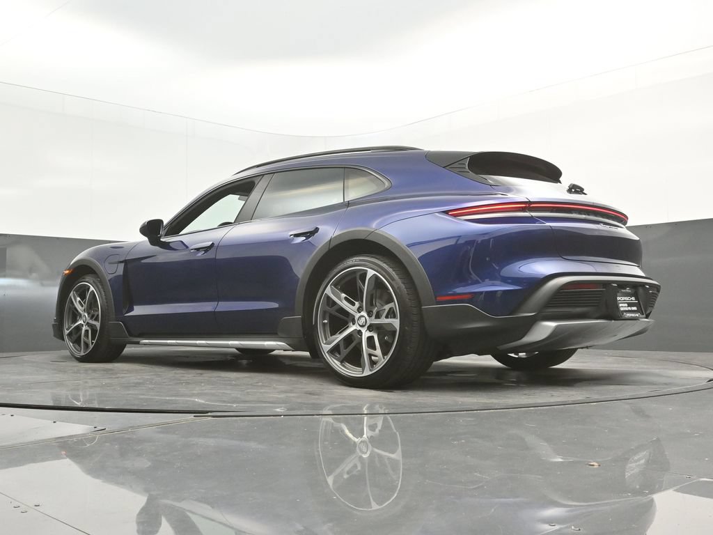 Certified 2023 Porsche Taycan 4 Cross Turismo AWD/4WD image 26