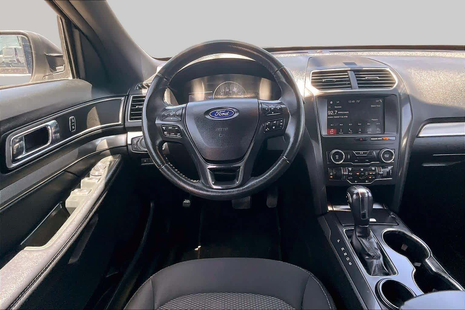 Used 2019 Ford Explorer XLT w/ Equipment Group 201A FWD image 6