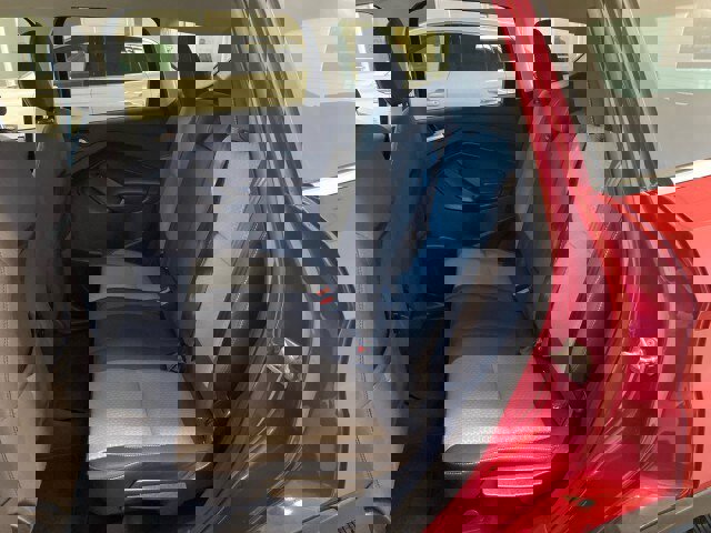 Used 2019 Ford Escape SE image 10