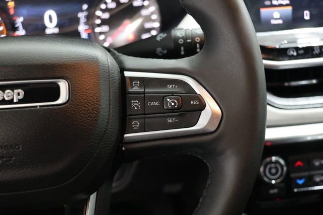 Used 2023 Jeep Compass Limited w/ Sun and Sound Group AWD/4WD image 23