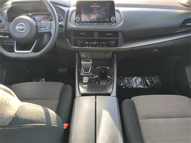 Used 2023 Nissan Rogue SV image 17