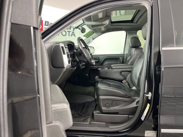 Used 2015 GMC Sierra 1500 SLT w/ SLT Preferred Package image 3